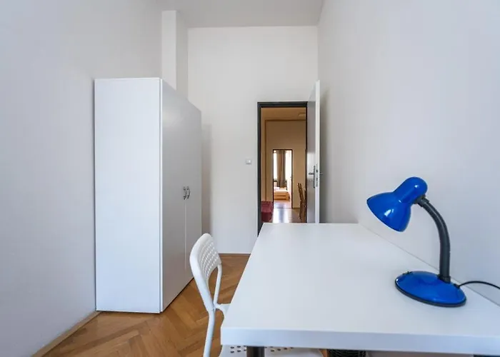 Apartments Stepanska 36