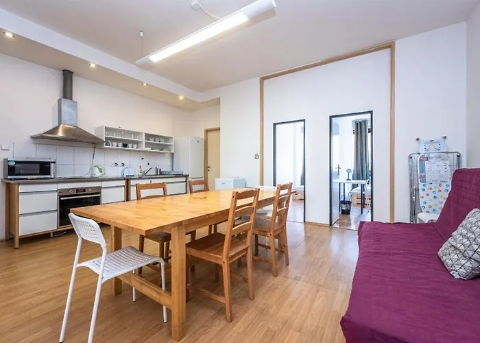 Apartments Stepanska 36